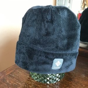 Columbia women’s fuzzy hat